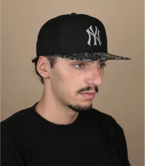 Cappello snapback NY nero con visiera mimetica grigiaCappellini Captain Tremor Camo NY     