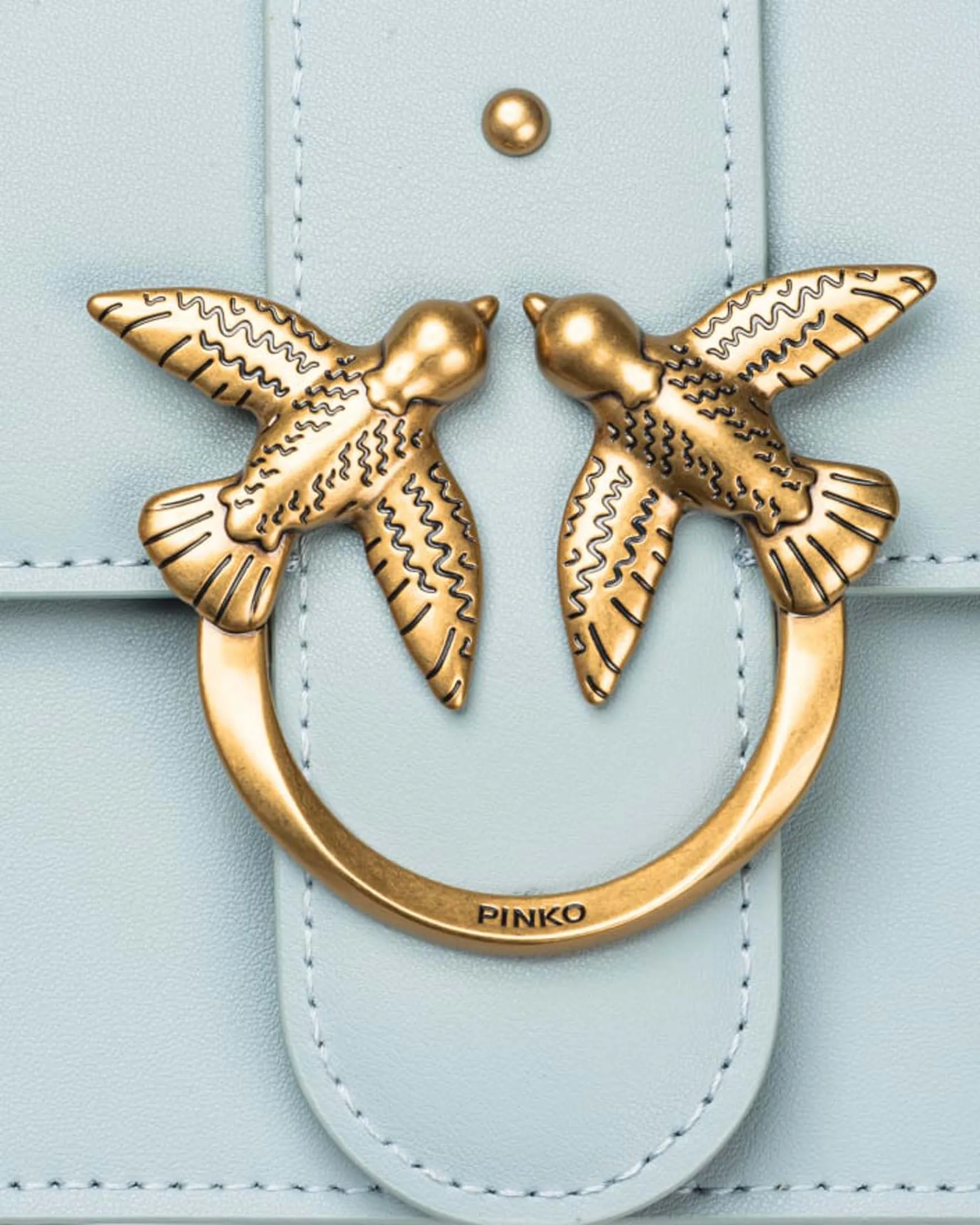 Classic Mini Love Bag Icon color acqua in pelle liscia con fibbia Love Birds e tracolla regolabile dorata